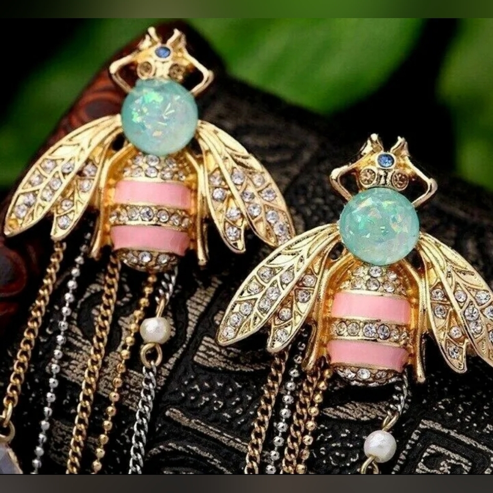 π π Betsey Johnson Bumble Bee Multi-Chain Tassel Earrings Pink Gold - Picture 5 of 8
